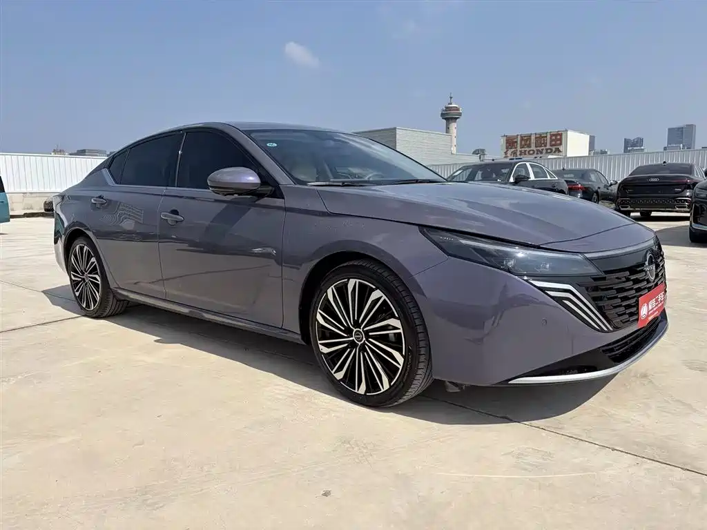 Nissan Altima 2026 2.0T Flagship