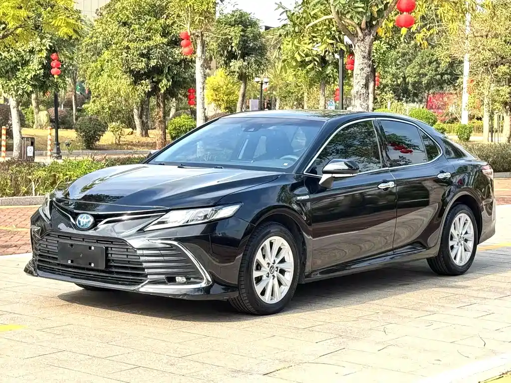 Toyota Camry 2022