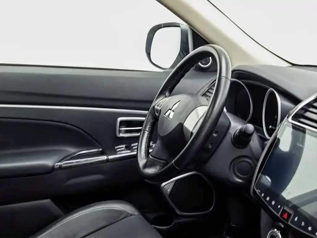 Mitsubishi ASX — миниатюра 22
