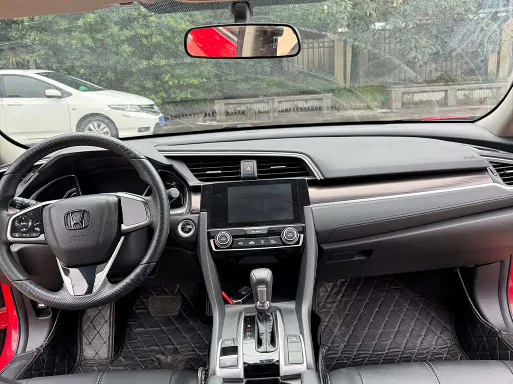 Honda Civic - фото 8