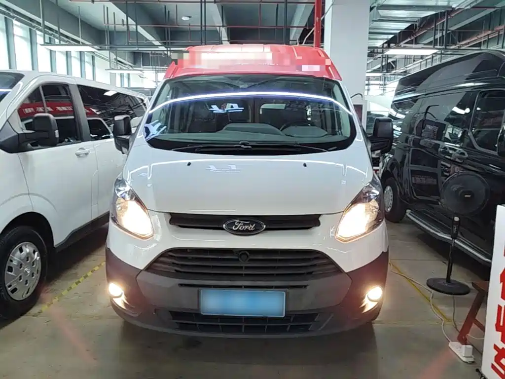 Ford Transit — миниатюра 3