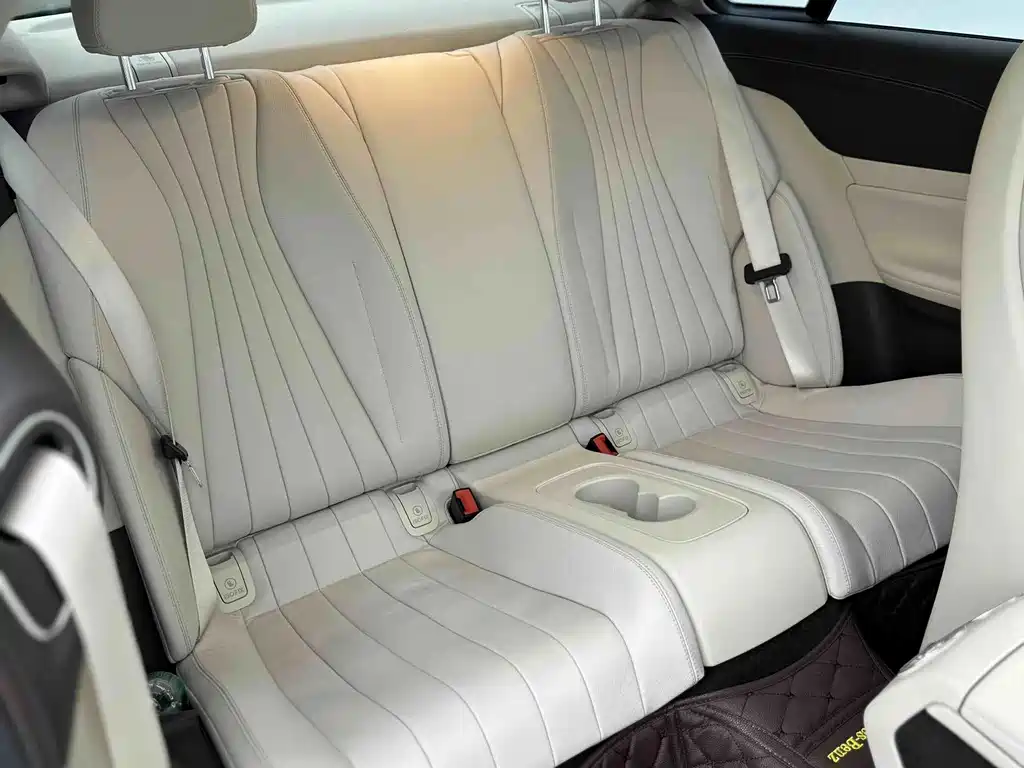 Mercedes-Benz E-Class (Import) — миниатюра 8
