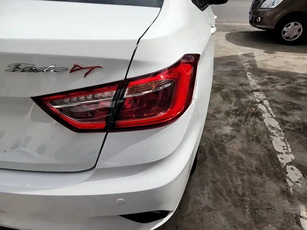Changan Eado DT — миниатюра 8