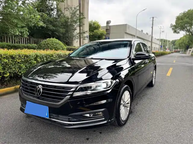 VOLKSWAGEN LAVIDA 2021