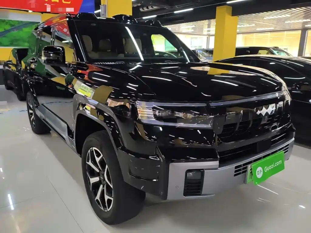 Fangchengbao Leopard 8 8 2025 Flagship 7 мест
