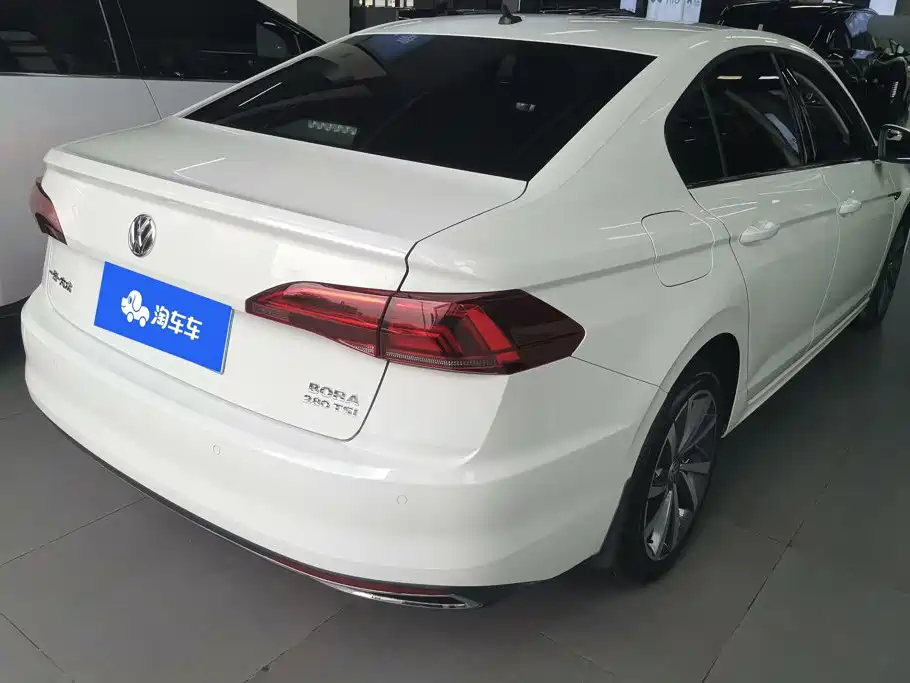 Volkswagen Bora — миниатюра 3