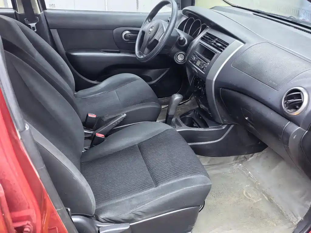 Nissan Livina — миниатюра 6