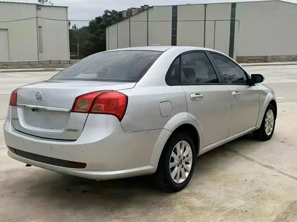Buick Excelle — миниатюра 7