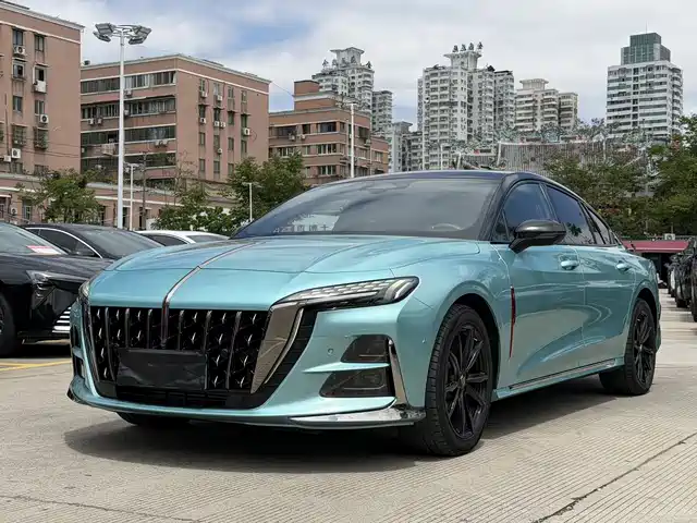 2023 Hongqi H6