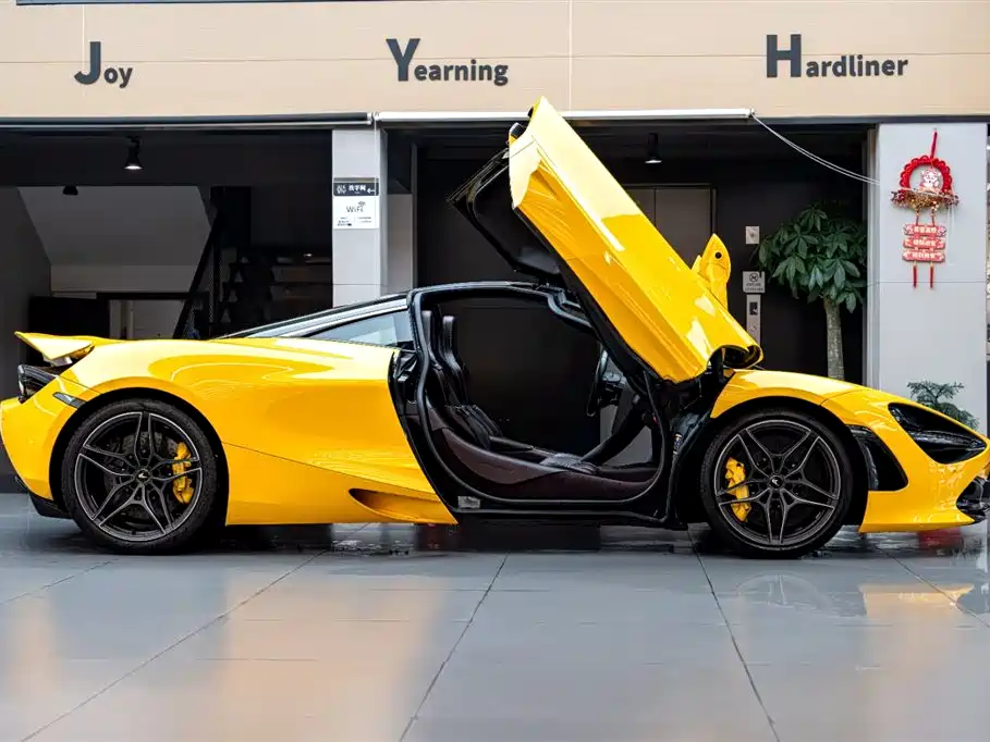 McLaren 720S 2017 4.0T Coupe