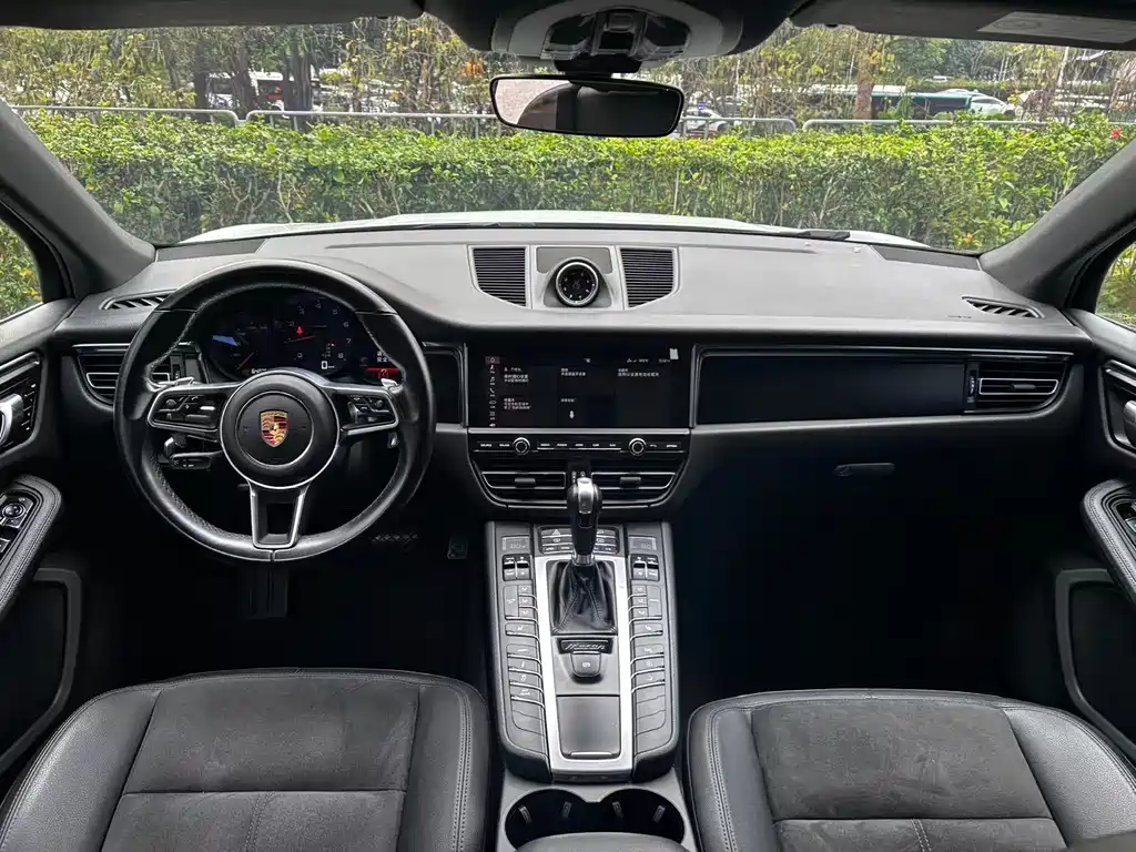Porsche Macan - фото 9