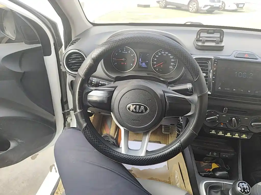 Kia Huanchi — миниатюра 11