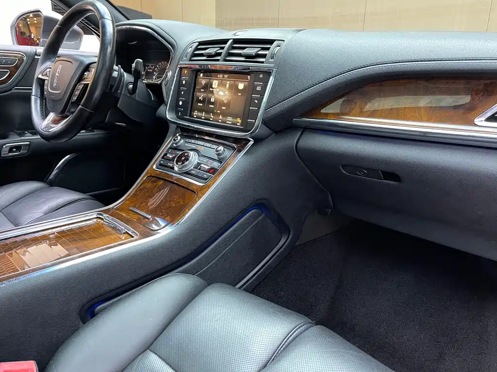 Lincoln Continental 2017 2.0T Premium