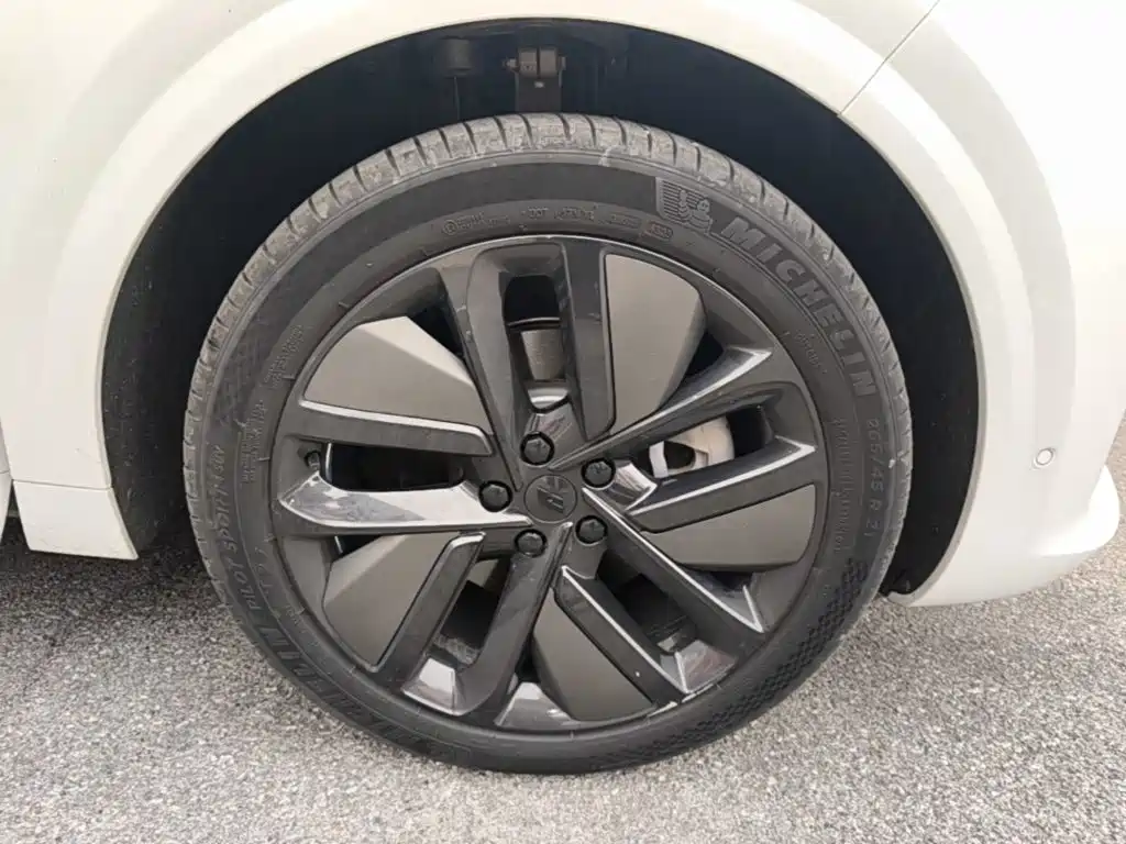 Li Auto Li L6 — миниатюра 23