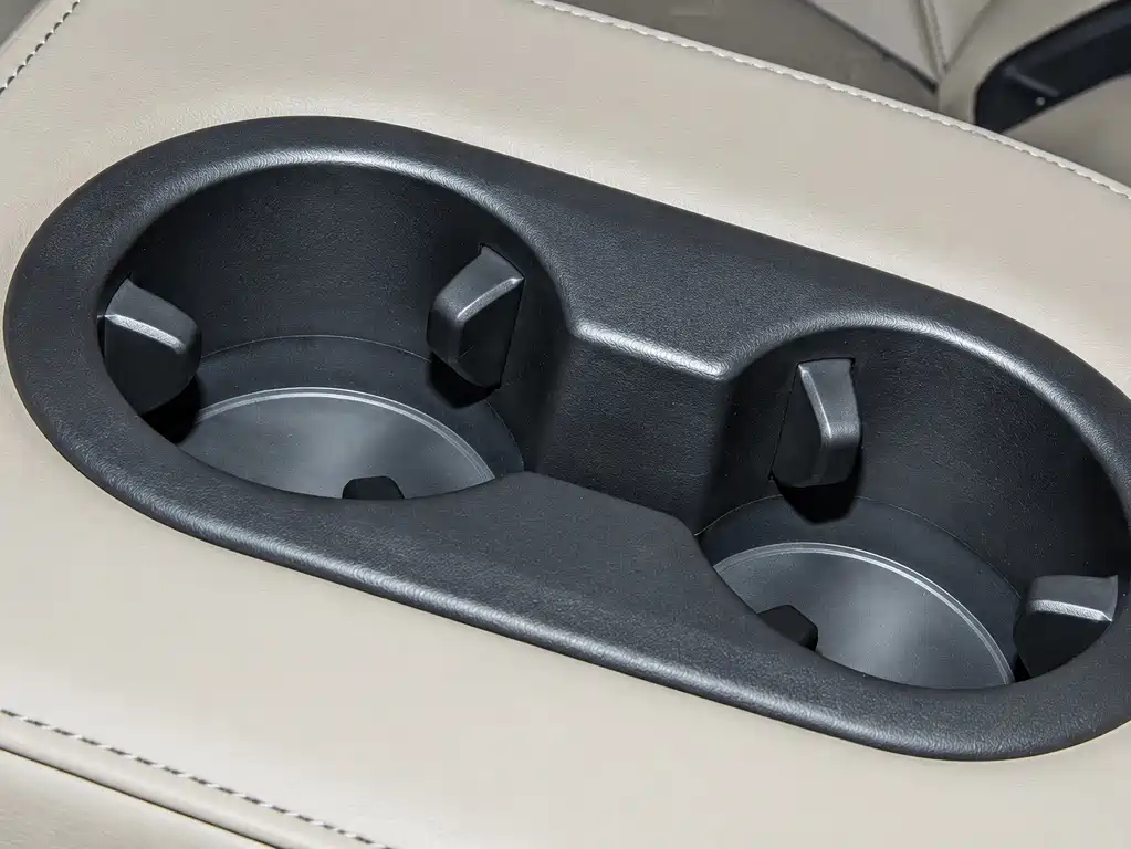 Audi Q6L e-tron — миниатюра 14