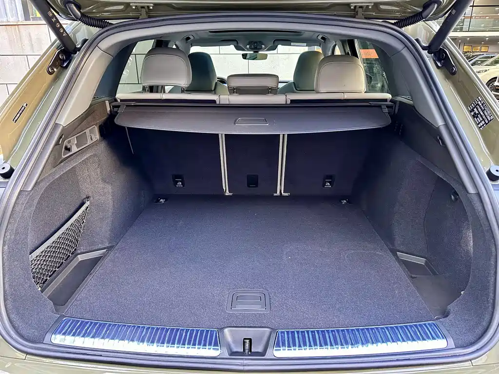 Audi Q5L — миниатюра 9