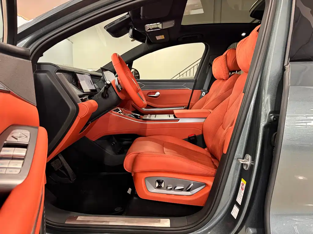 BYD Tang L - фото 7