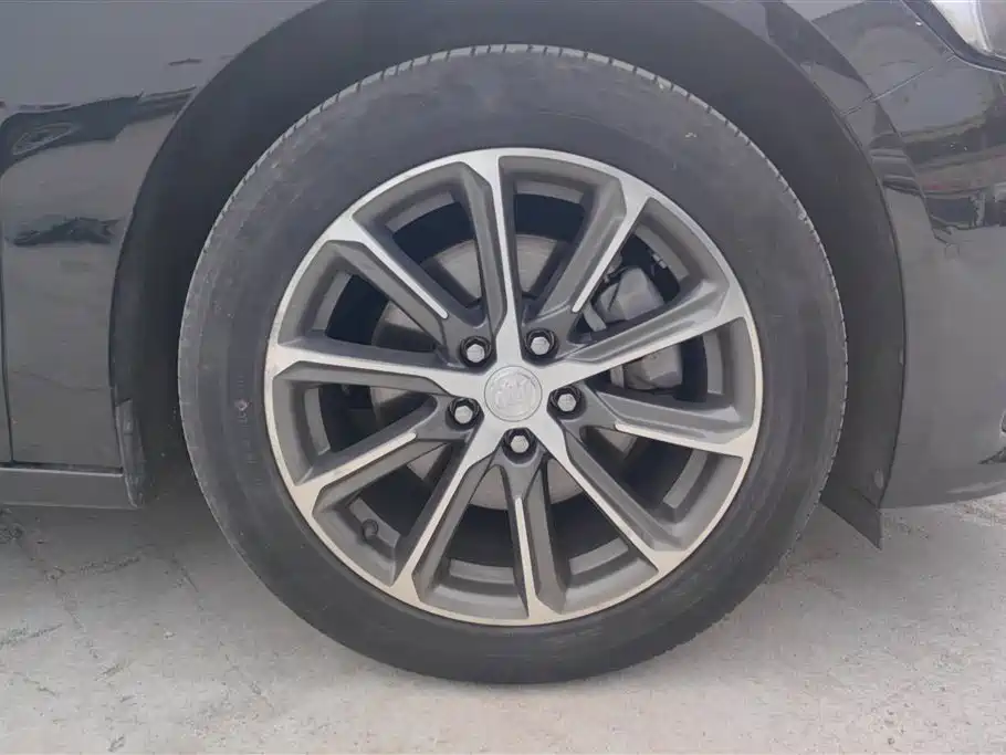 Buick LaCrosse 2019 28T Luxury