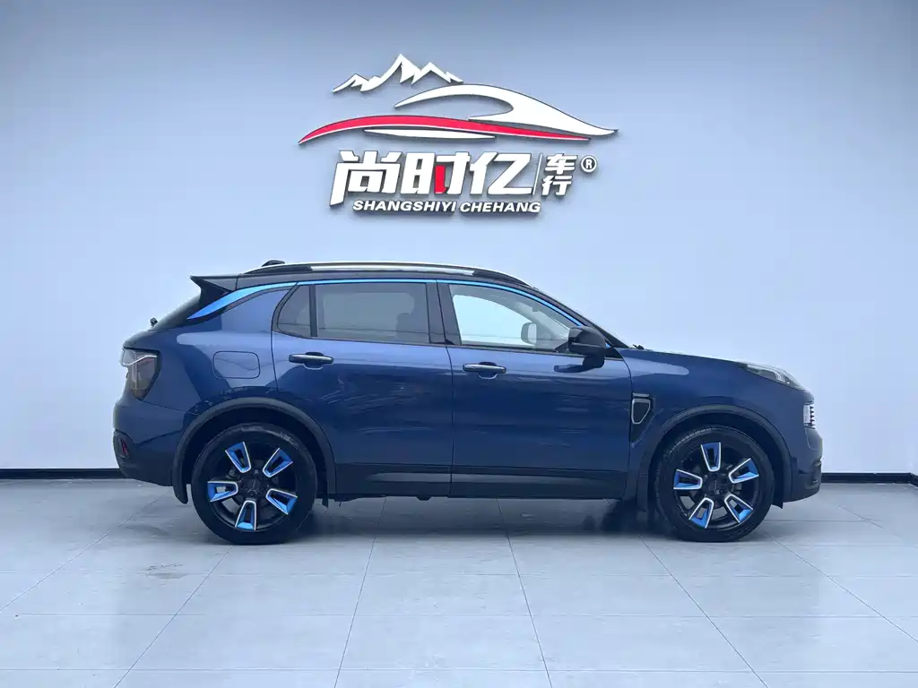 Lynk & Co 01 2017 2.0T Pro