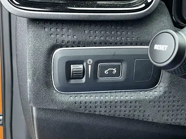 Lynk & Co 02 Hatchback — миниатюра 11