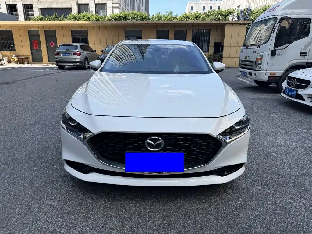 Mazda 3 Axela — миниатюра 2