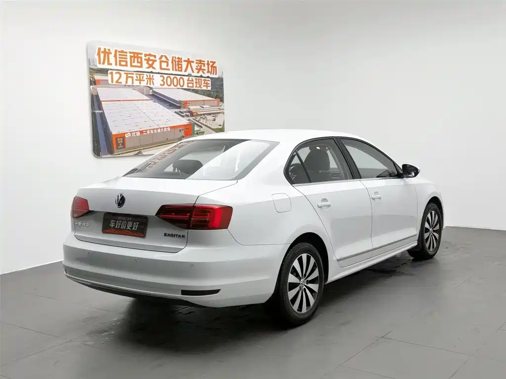 Volkswagen Sagitar 2018 1.6L MT Comfort
