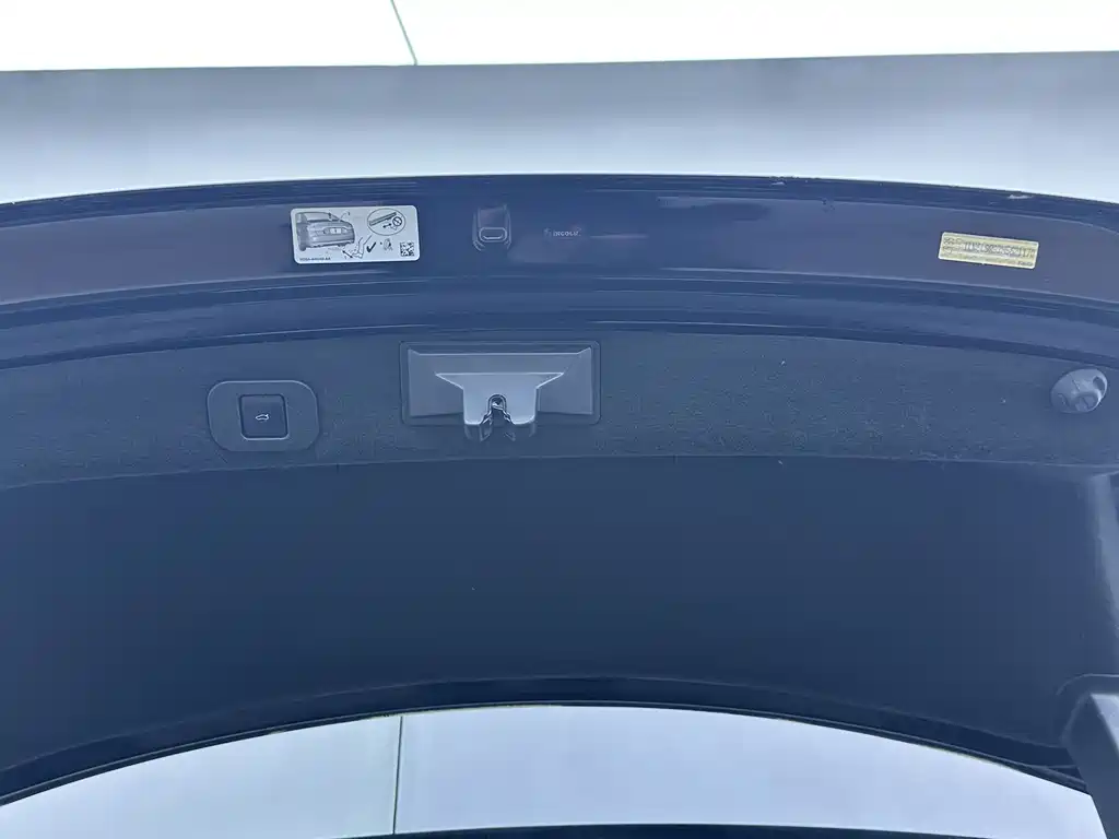 Lincoln Continental — миниатюра 28
