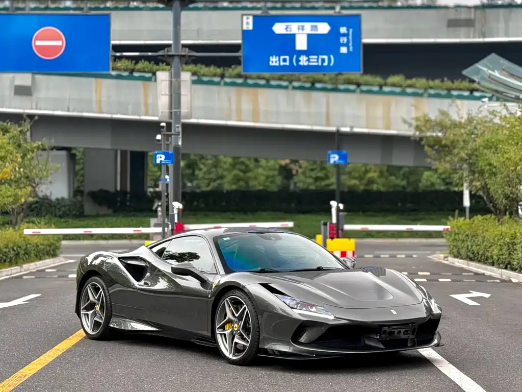 Ferrari F8 — миниатюра 2