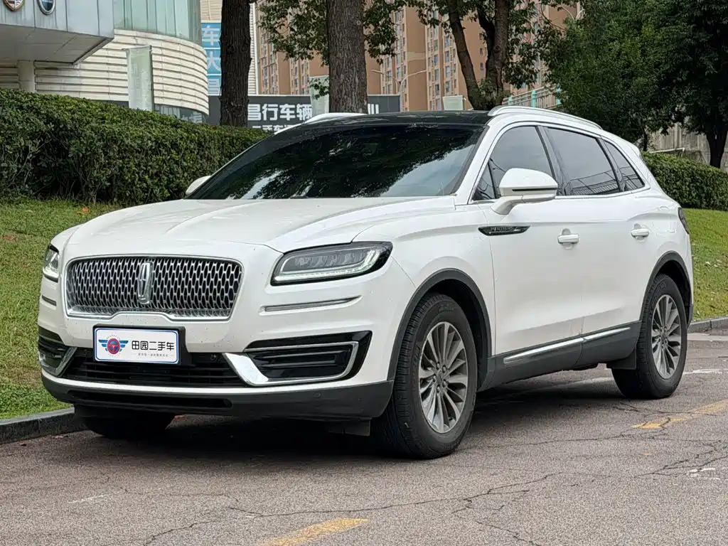 Lincoln Nautilus (Import)