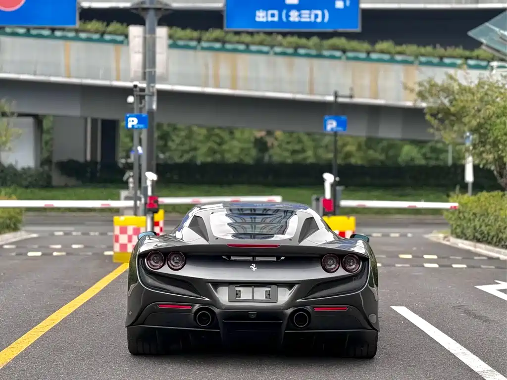 Ferrari F8 — миниатюра 8
