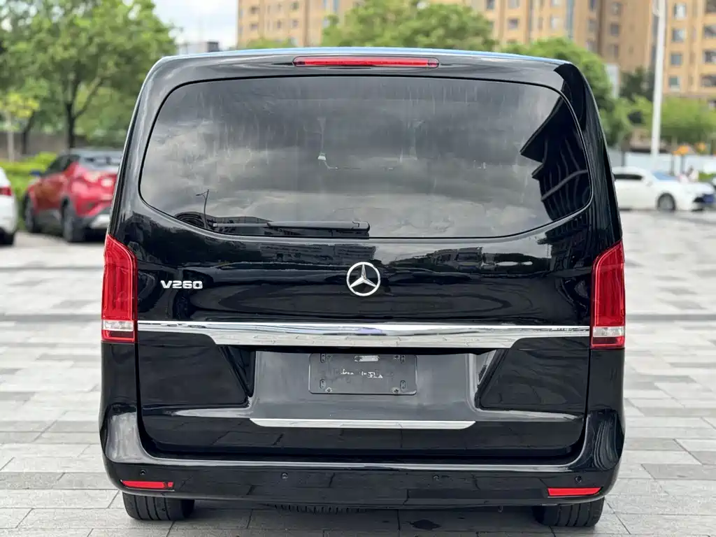 MERCEDES-BENZ V CLASS