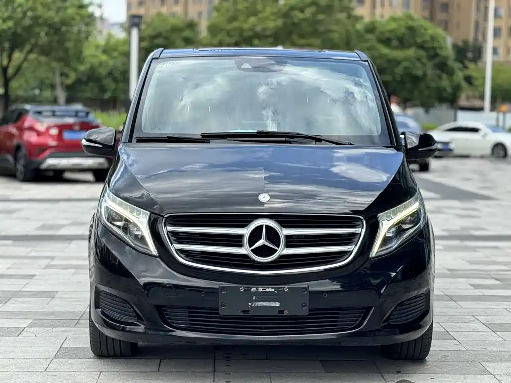 MERCEDES-BENZ V CLASS