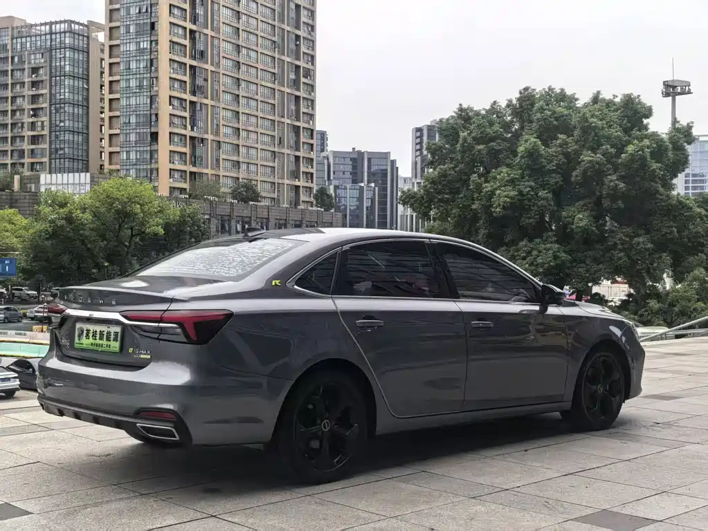Roewe i6 MAX New Energy — миниатюра 8