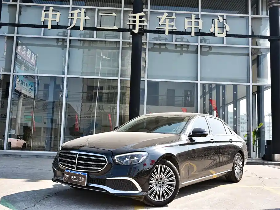 Mercedes-Benz E-Class 2023