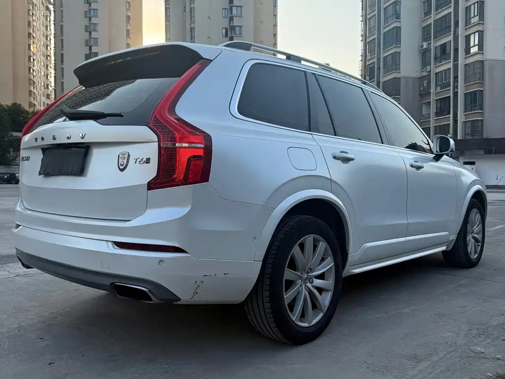 Volvo XC90 — миниатюра 15