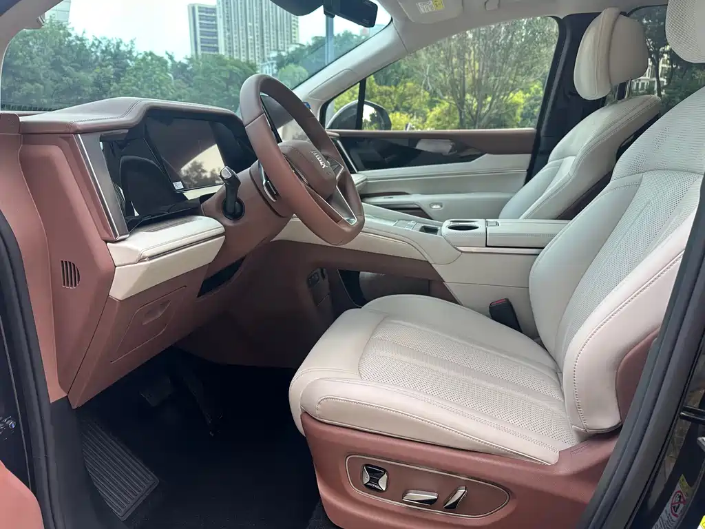 BYD Xia — миниатюра 8