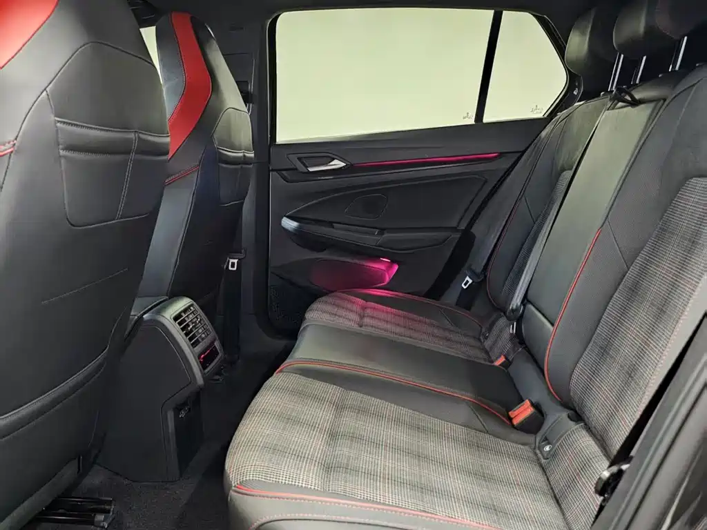 Volkswagen Golf GTI — миниатюра 15