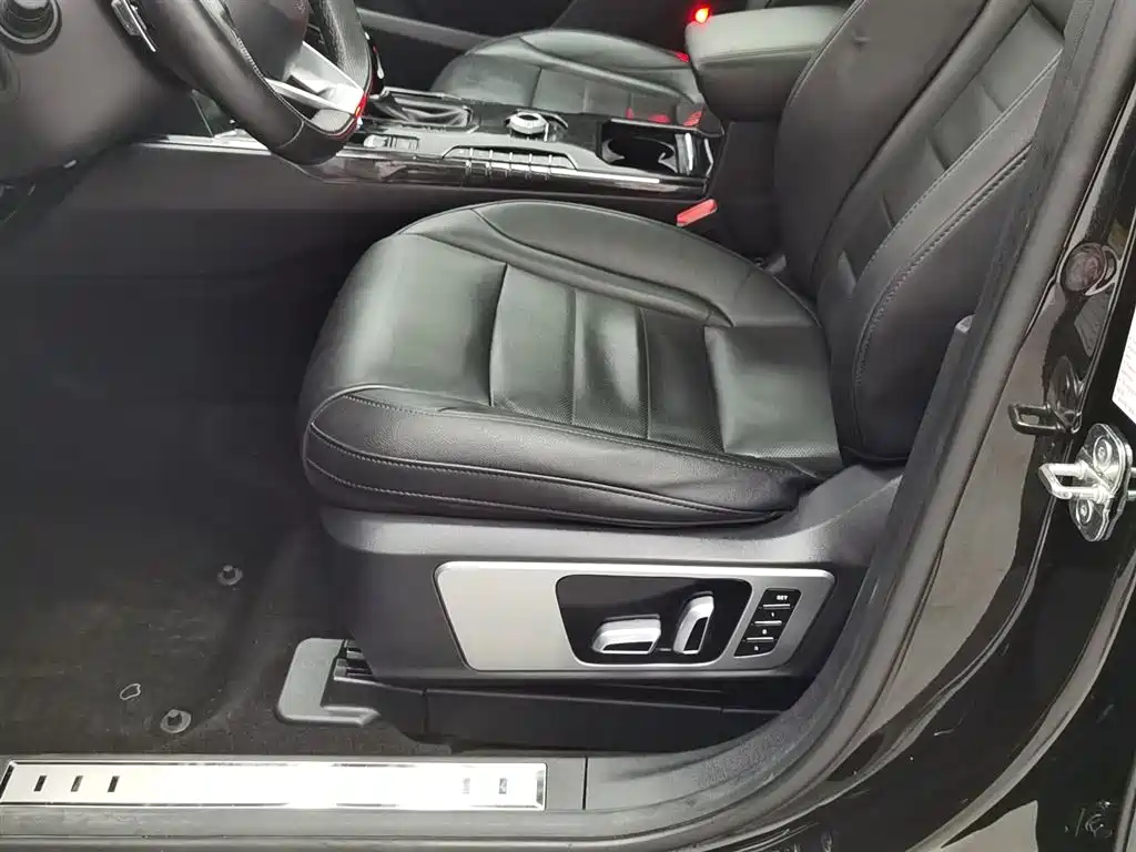 WEI PAI WEI BRAND VV7