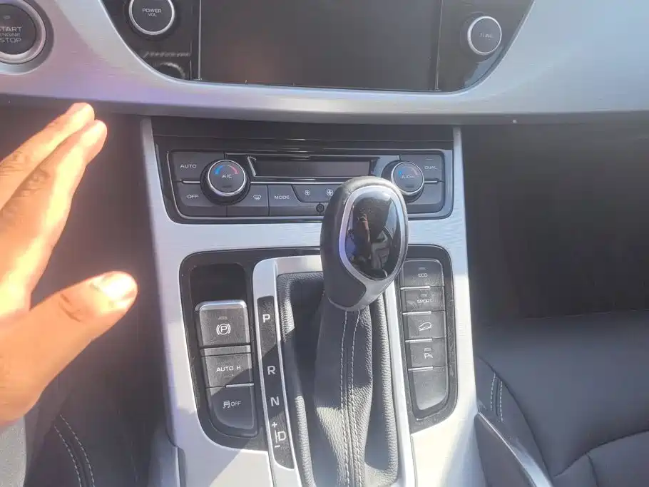 Geely Boyue — миниатюра 16