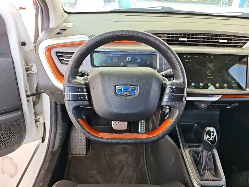 Geely Vision X1 — миниатюра 11