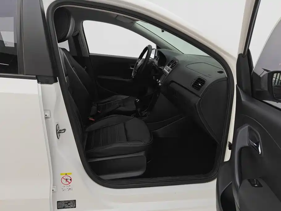 Volkswagen Polo — миниатюра 8