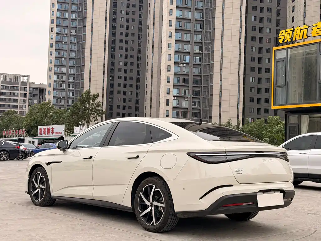 BYD Seal 07 DM-i — миниатюра 6