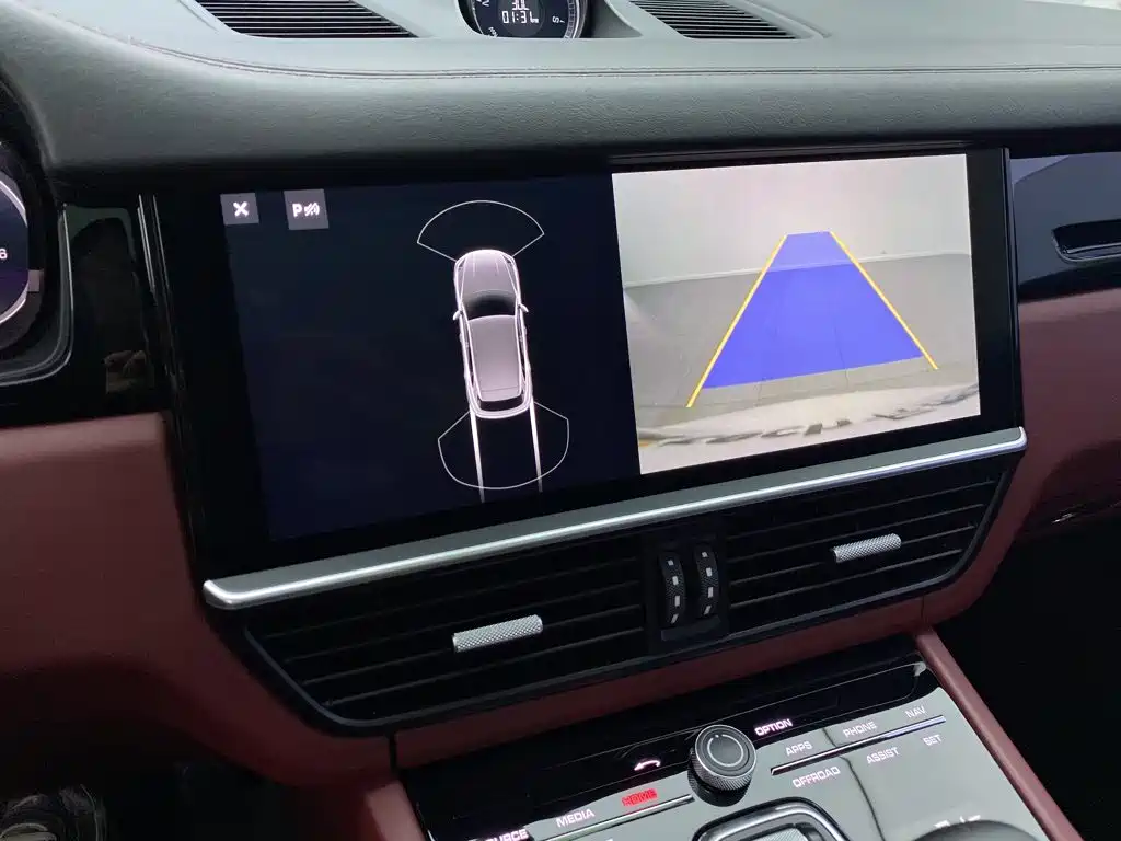 Porsche Cayenne — миниатюра 22