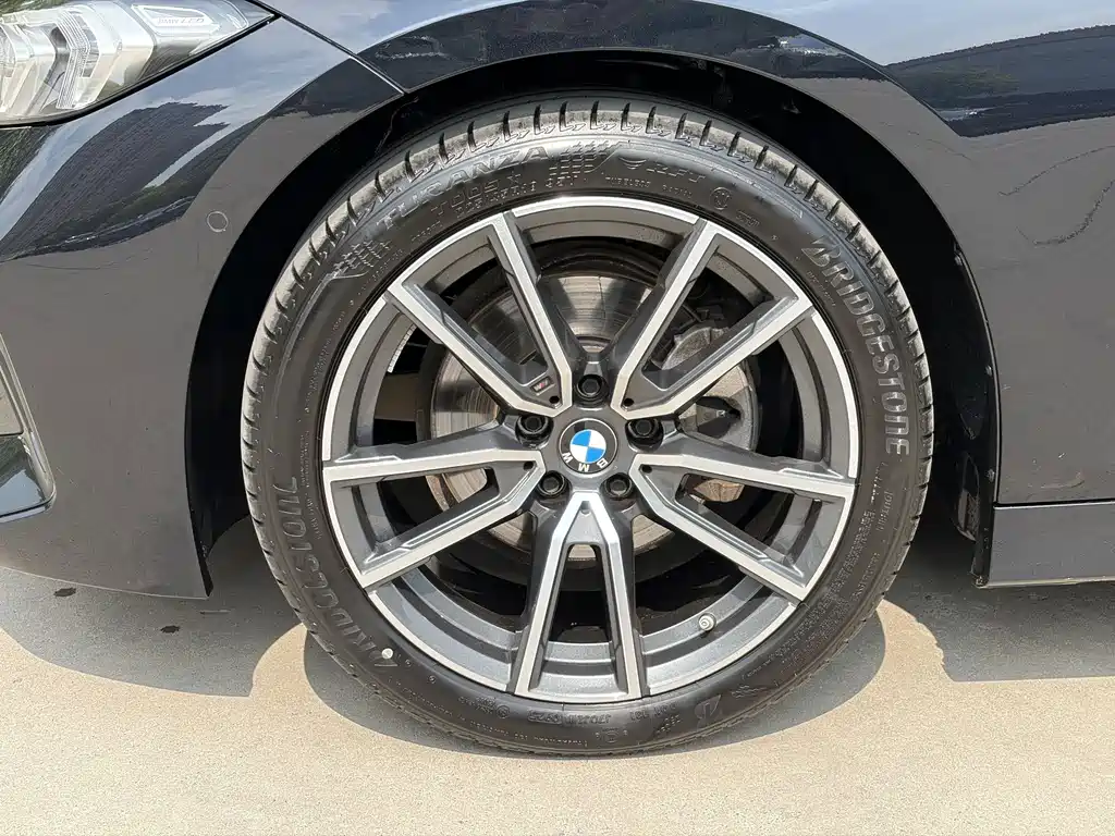 BMW 3 Series — миниатюра 11