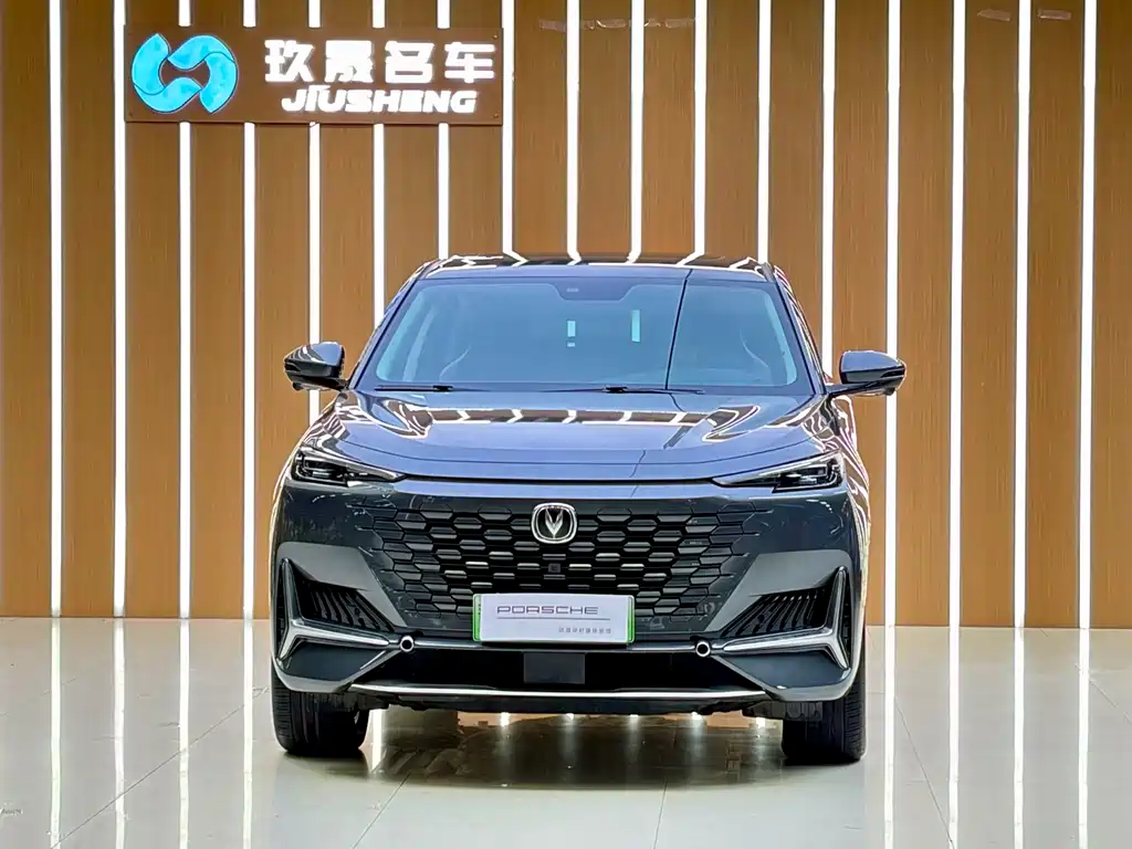 Changan UNI-K iDD — миниатюра 2