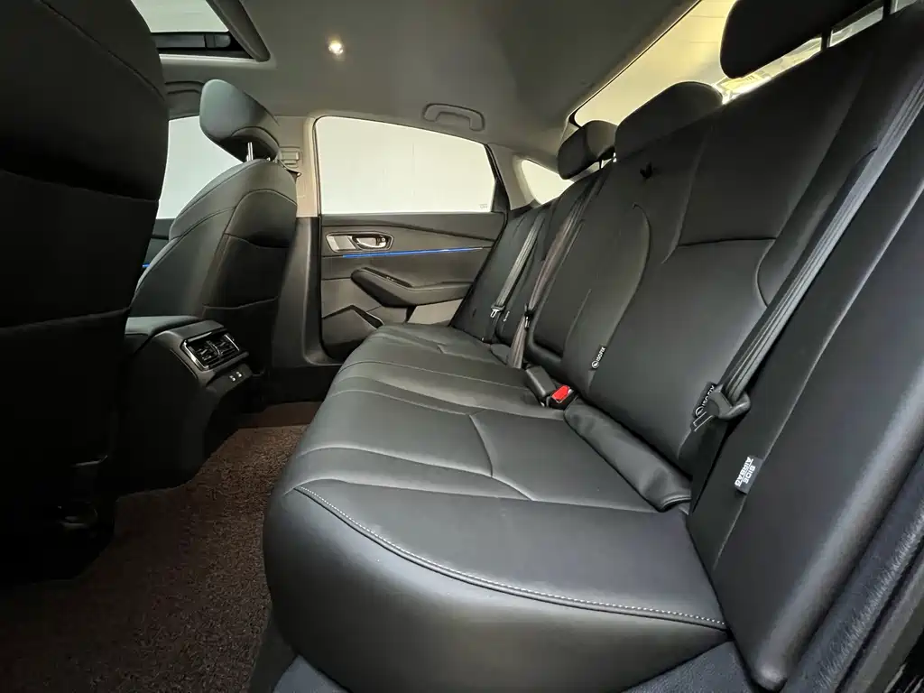 Honda Accord — миниатюра 12