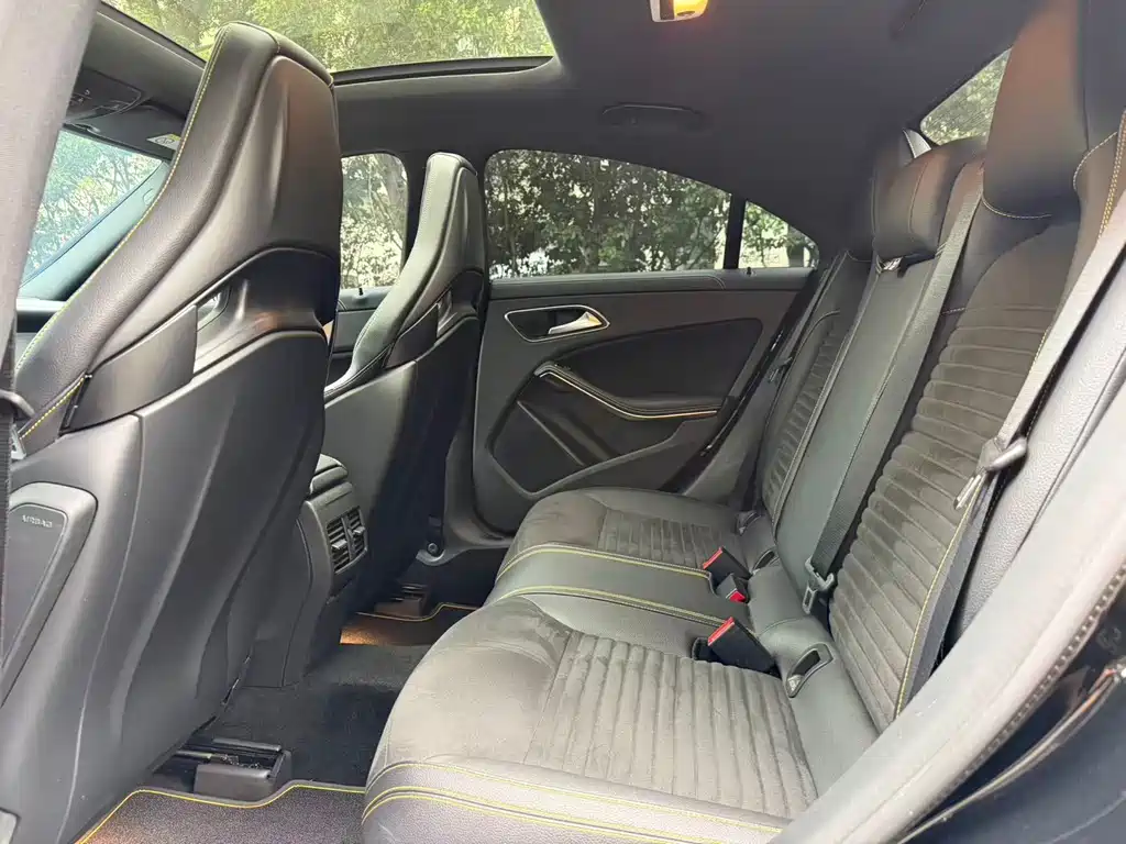 Mercedes-Benz CLA AMG — миниатюра 12