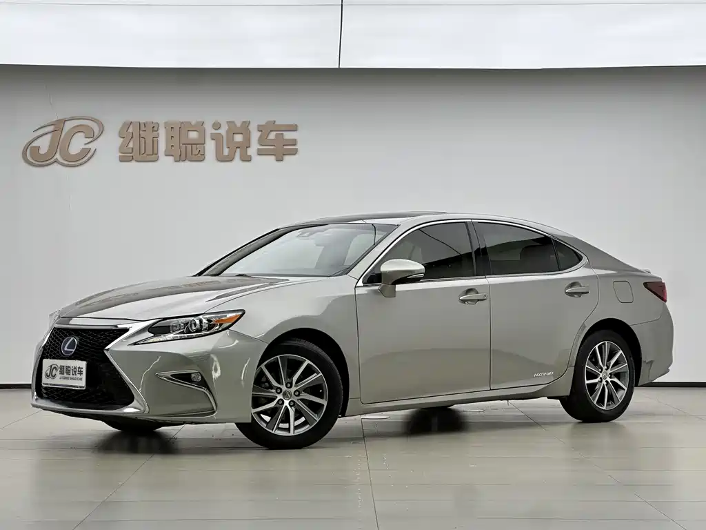 Lexus ES 2018