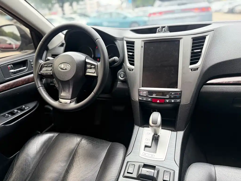 Subaru Legacy — миниатюра 8