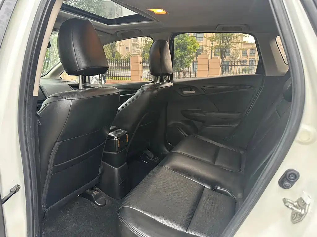 Honda Fit — миниатюра 5